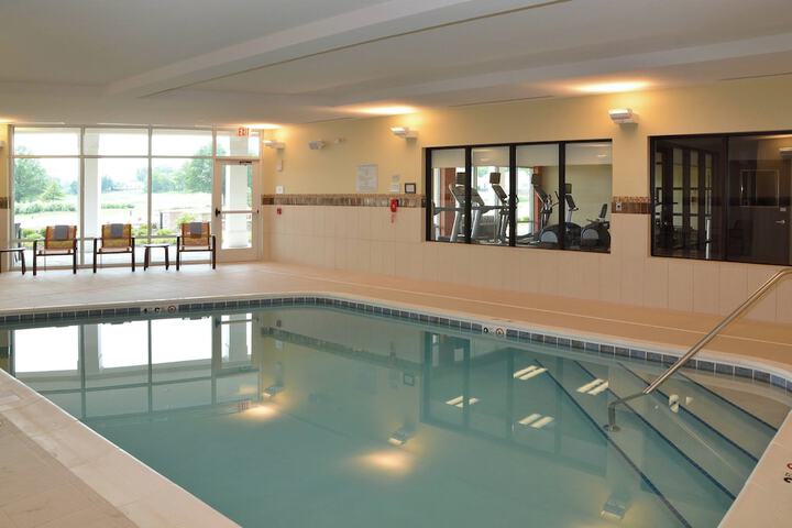 Courtyard by Marriott Youngstown Canfield