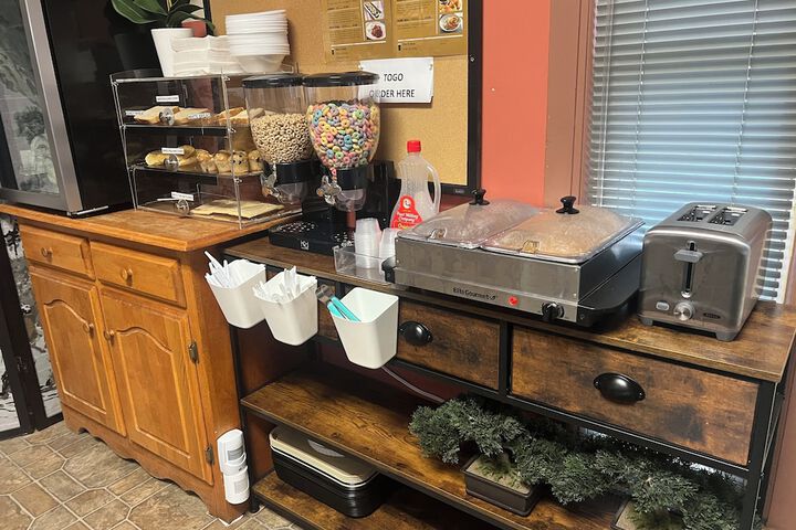 Breakfast/Coffee Service 51 of 54