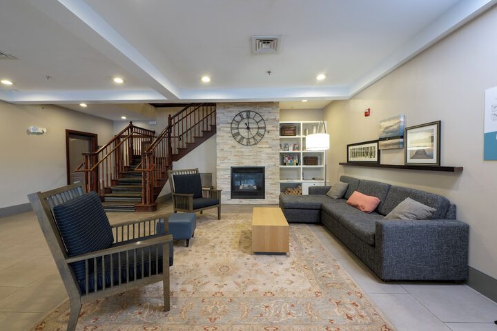 Country Inn & Suites by Radisson Lake George (Queensbury), NY