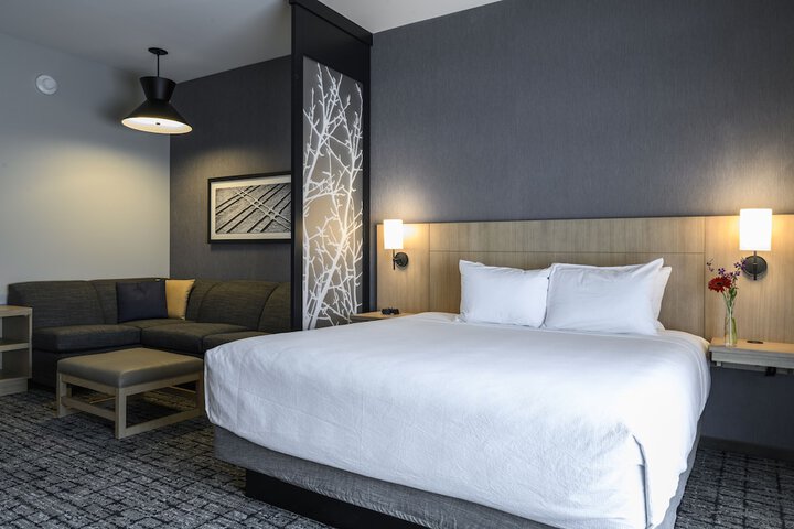 Hyatt Place Indianapolis / Fishers