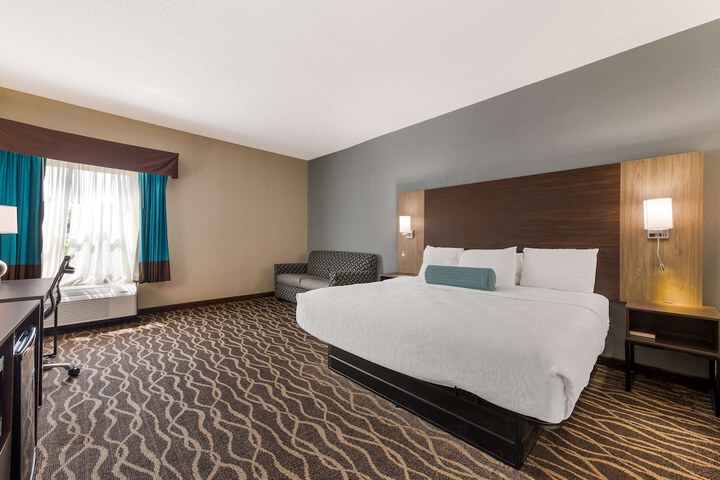 Best Western Albemarle Inn