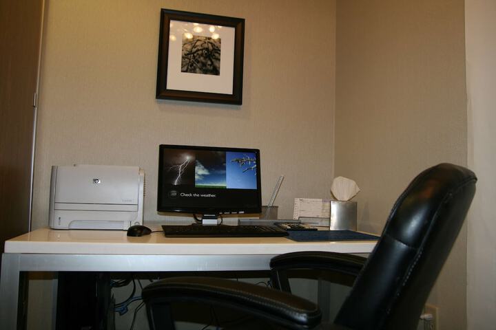 Business Center 98 of 98