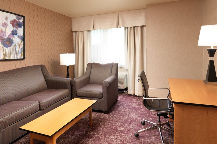 Room 12 of 19