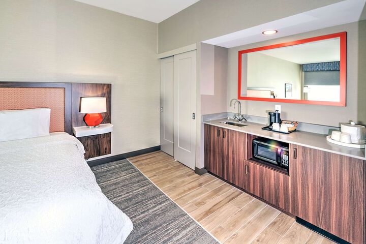 Hampton Inn by Hilton Ottawa