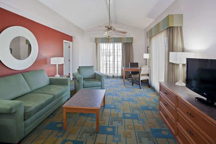 Room 14 of 40