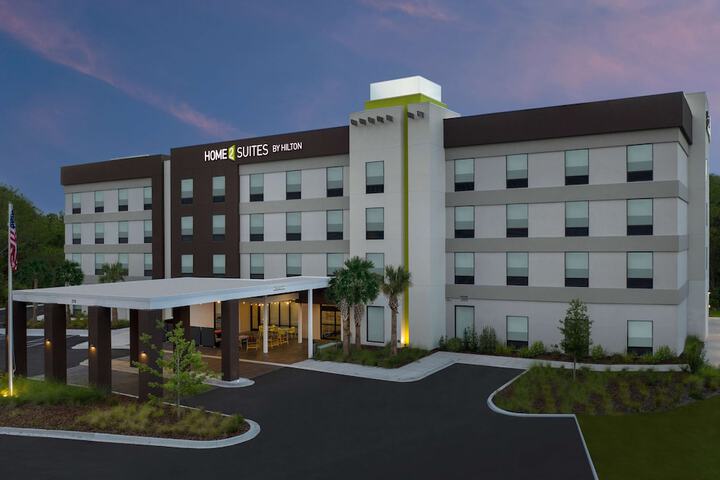 Hotel 4 of 43