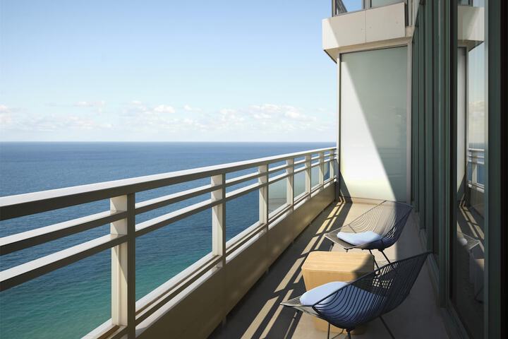 Signia by Hilton Diplomat Beach Resort