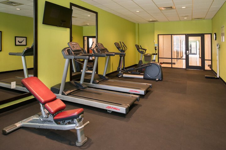 Holiday Inn Express & Suites Monroe by IHG