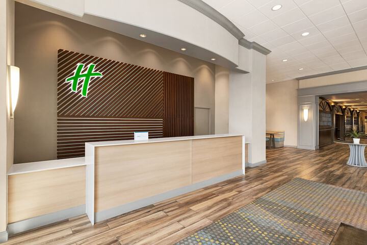 Hotel 4 of 64