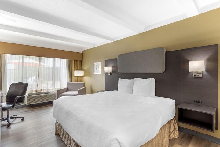 Best Western Plus Madison-Huntsville Hotel
