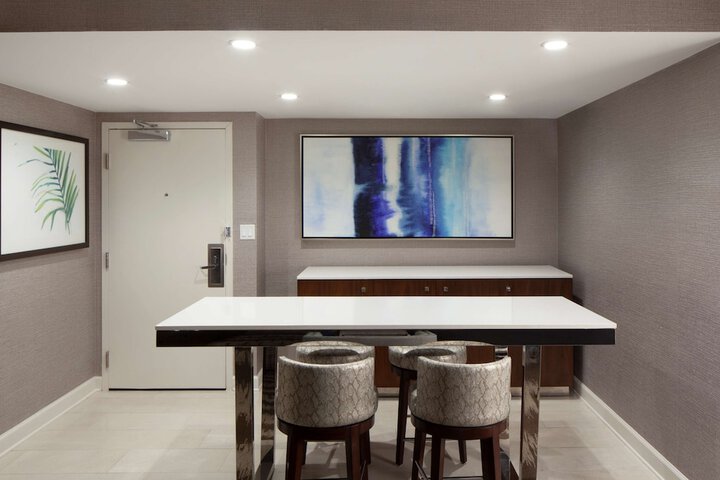 Room 55 of 114