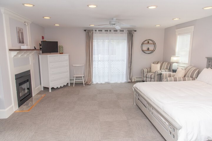 Room 74 of 113