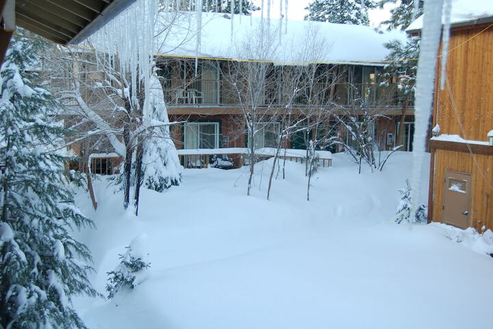 Robinhood Resort