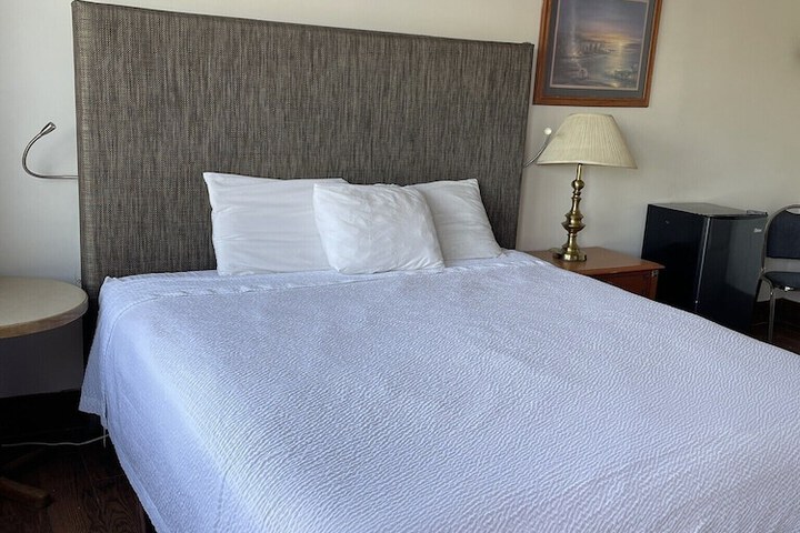 Room 37 of 55