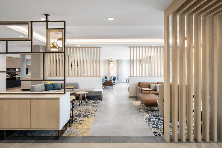 Hotel Interior 11 of 28