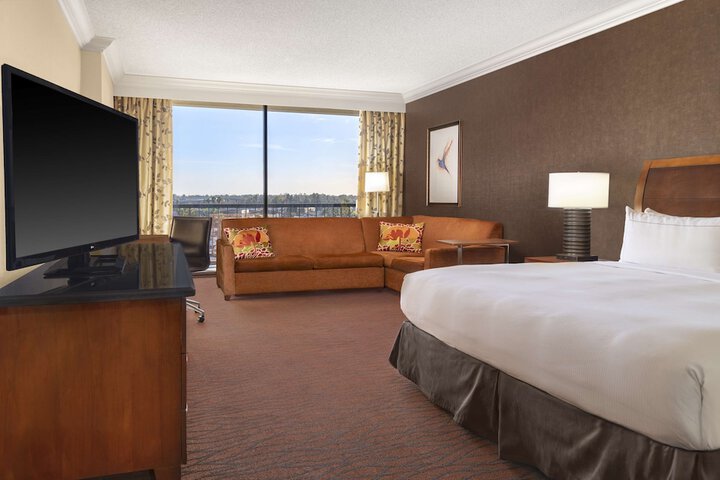 Hilton Orange County / Costa Mesa