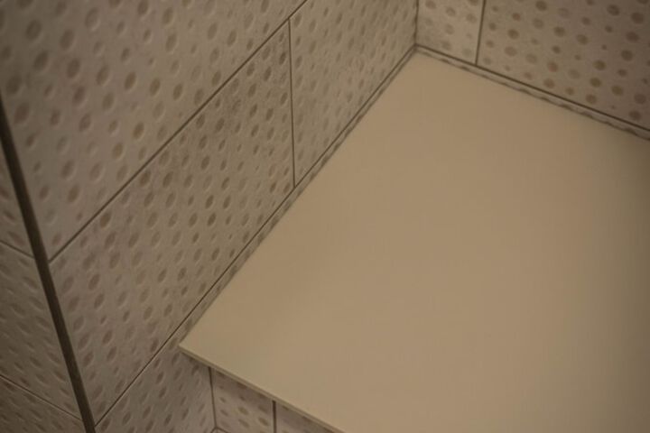 Room 146 of 335
