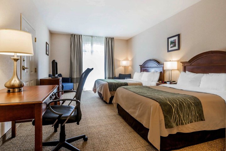Comfort Inn & Suites South Burlington near University