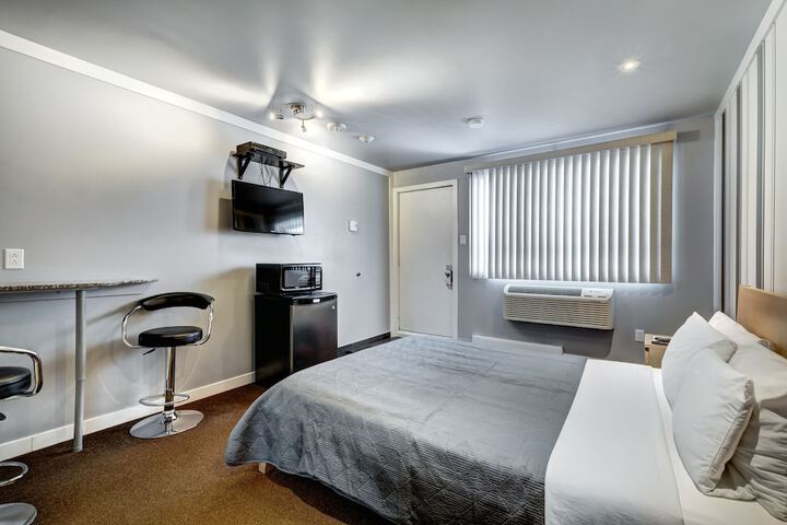 Room 13 of 92