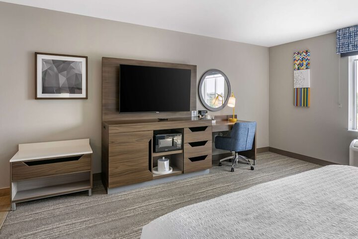 Room 17 of 27