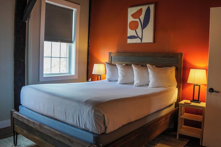 Old Mill Inn