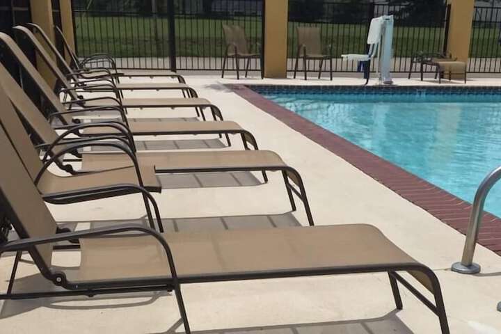 Pool 5 of 16