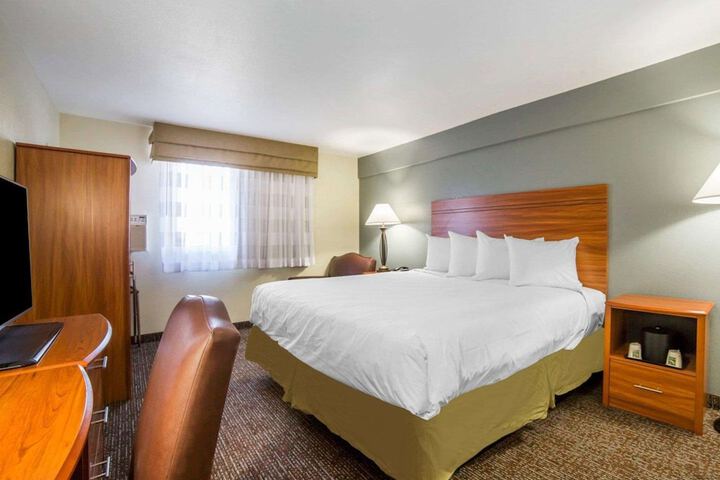 Room 12 of 35