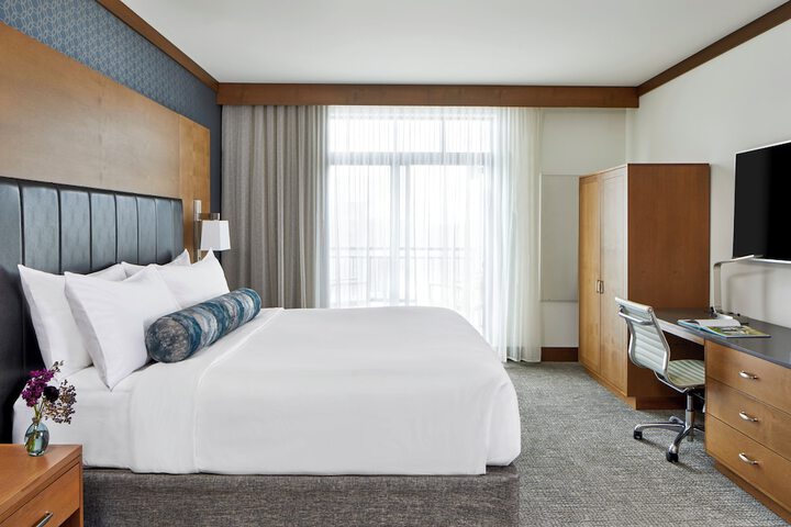 Room 10 of 64
