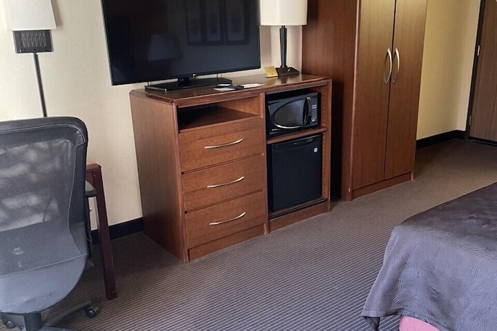 Room 47 of 54