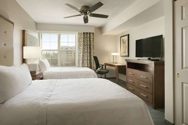 Room 16 of 36