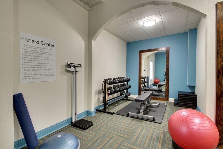 Holiday Inn Express & Suites Laurel by IHG