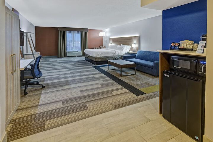 Room 26 of 45