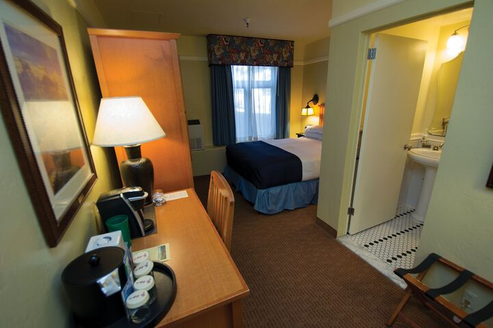 Room 26 of 36