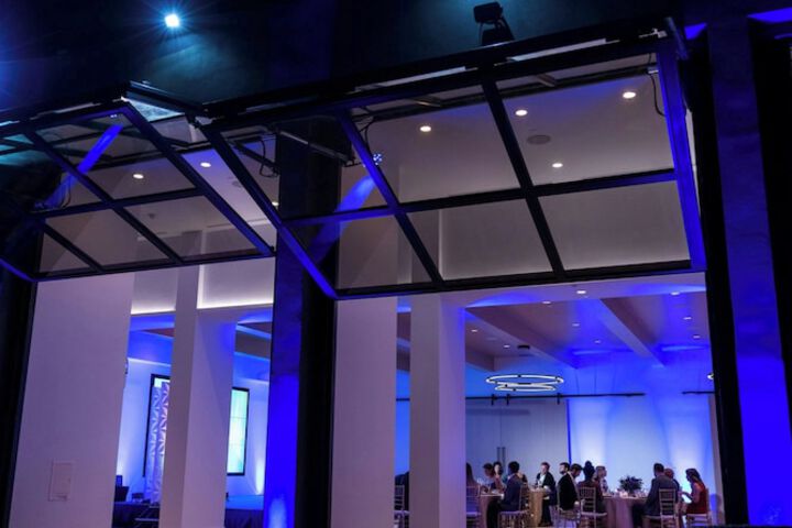 VEA Newport Beach a Marriott Resort & Spa