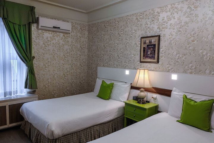 Room 16 of 91
