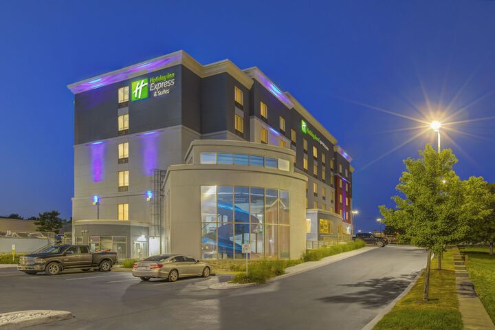 Hotel 4 of 59