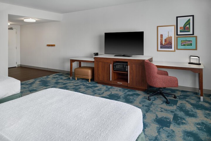 Hampton Inn & Suites Detroit / Troy