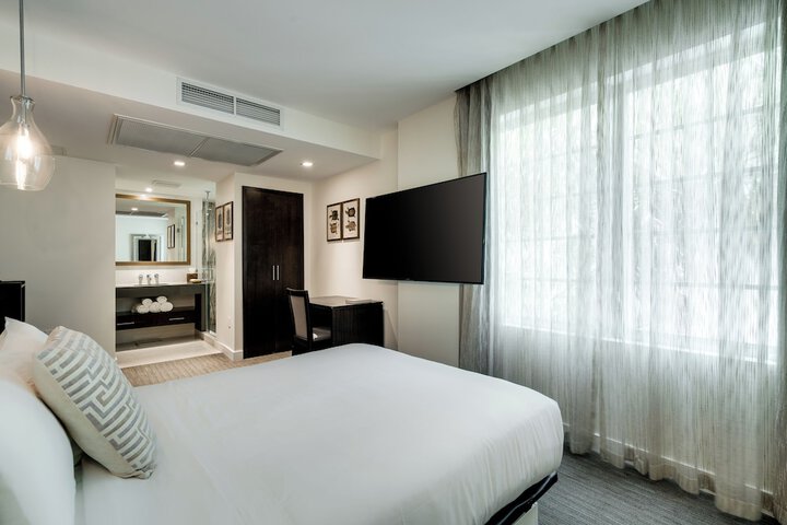 Room 65 of 95