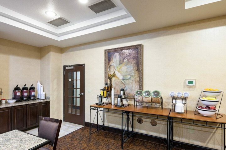 Comfort Inn & Suites Regional Medical Center