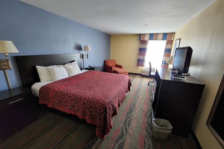 Room 14 of 26