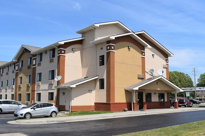 Hotel 2 of 40