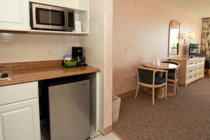 SEASIDE INN & SUITES CLEARWATER BEACH