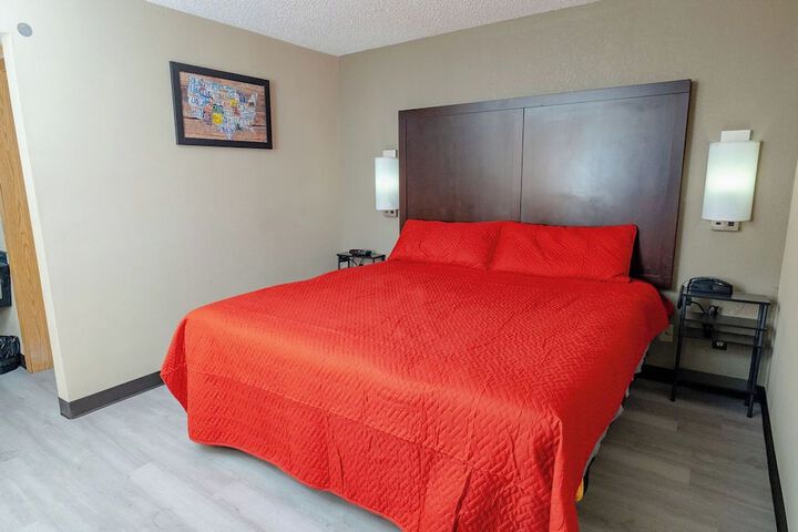 Rose City Inn and Suites