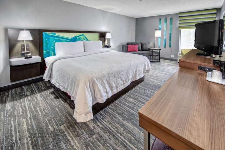Room 17 of 24