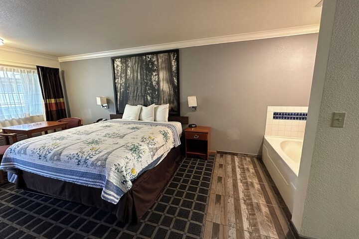 Room 75 of 87
