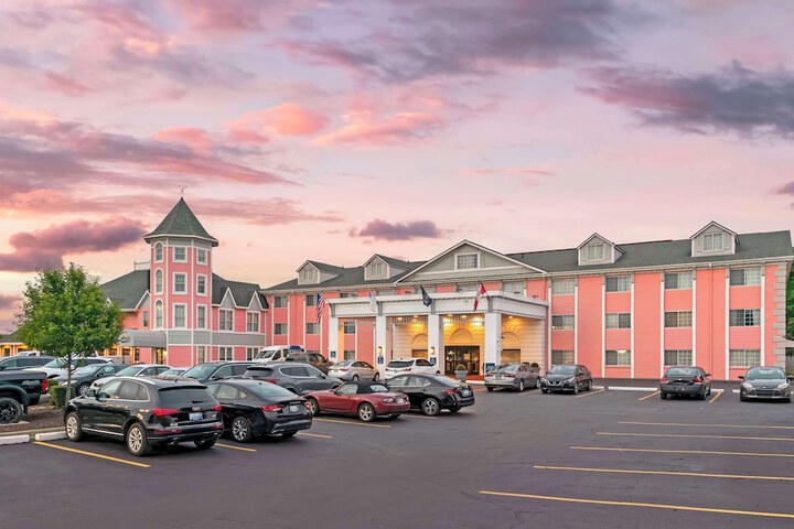 Hotel 2 of 76