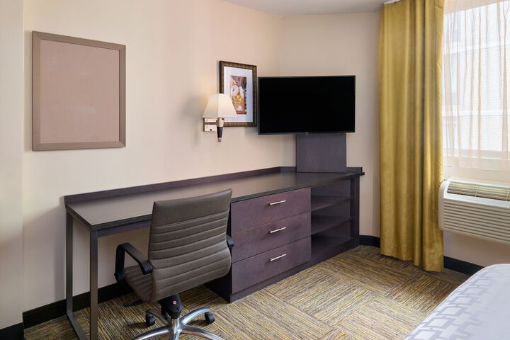 Room 26 of 39