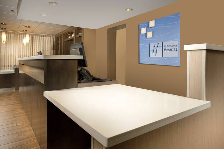 Hotel Interior 6 of 38