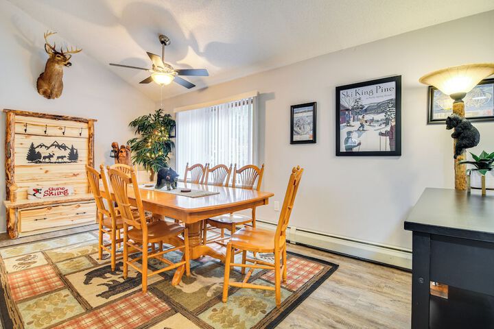 Cozy Bartlett Condo w / Deck & Resort Amenities!
