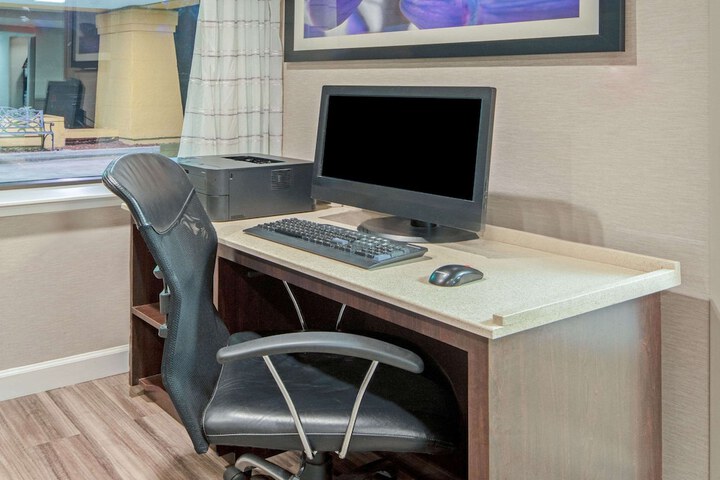 Business Center 66 of 67